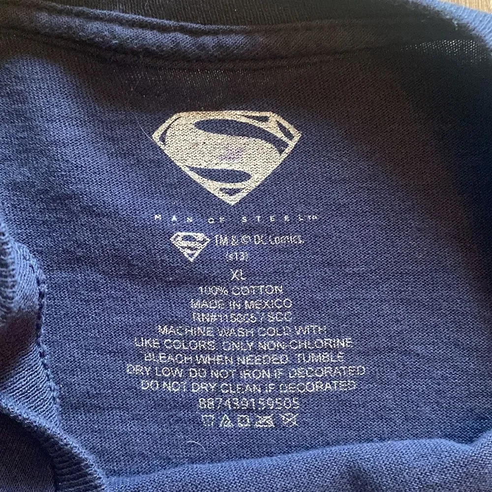 Superman Tee - Picture 9 of 10